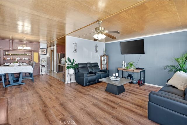 780 Santa Clara Circle, Hemet, CA 92543