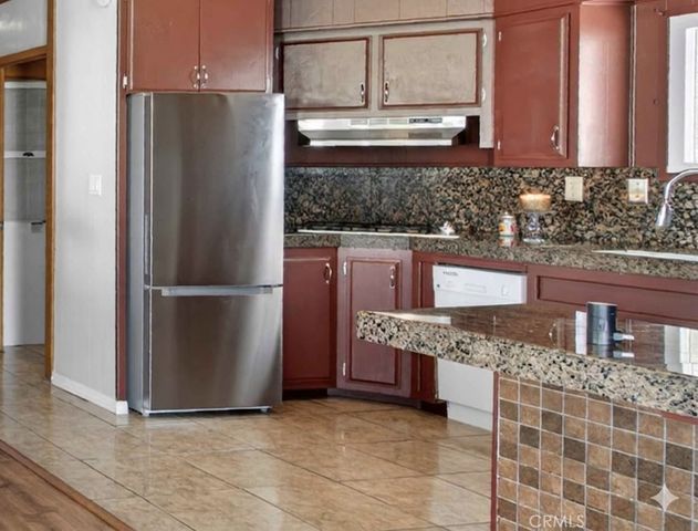 780 Santa Clara Circle, Hemet, CA 92543