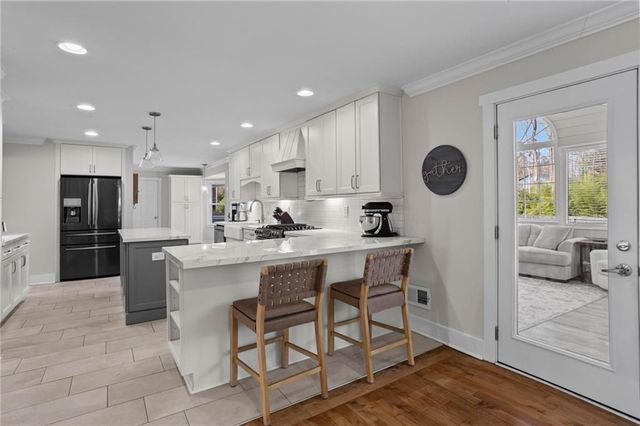 521 Creekwood Drive, Marietta, GA 30068