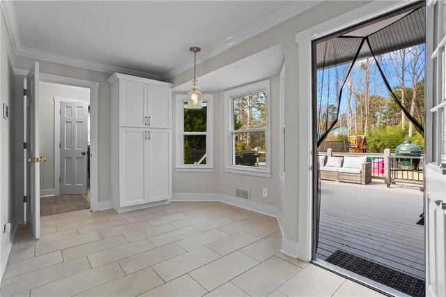 521 Creekwood Drive, Marietta, GA 30068