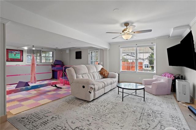 521 Creekwood Drive, Marietta, GA 30068