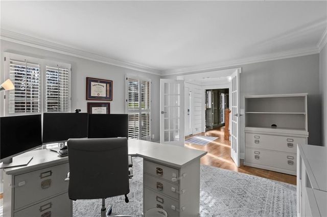 521 Creekwood Drive, Marietta, GA 30068