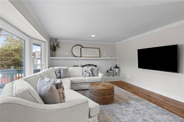 521 Creekwood Drive, Marietta, GA 30068