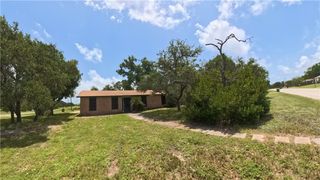 257 N 9th St, Aransas Pass, TX 78336