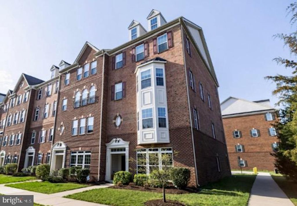 43842 ARTSMITH TER, Ashburn, VA 20147