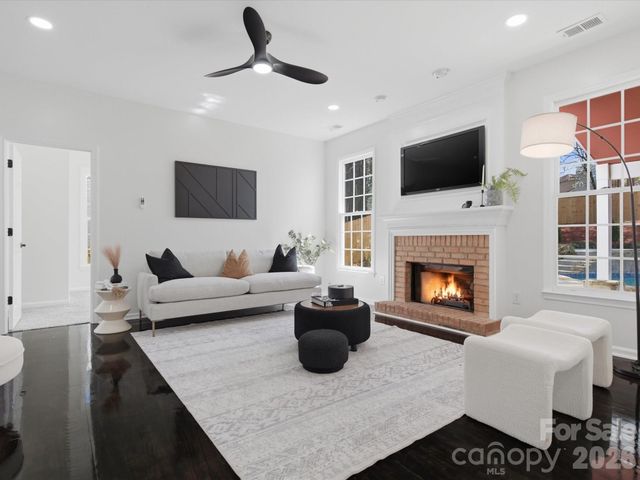 7702 Harrington Woods Road, Charlotte, NC 28269