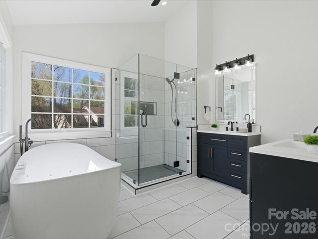 7702 Harrington Woods Road, Charlotte, NC 28269