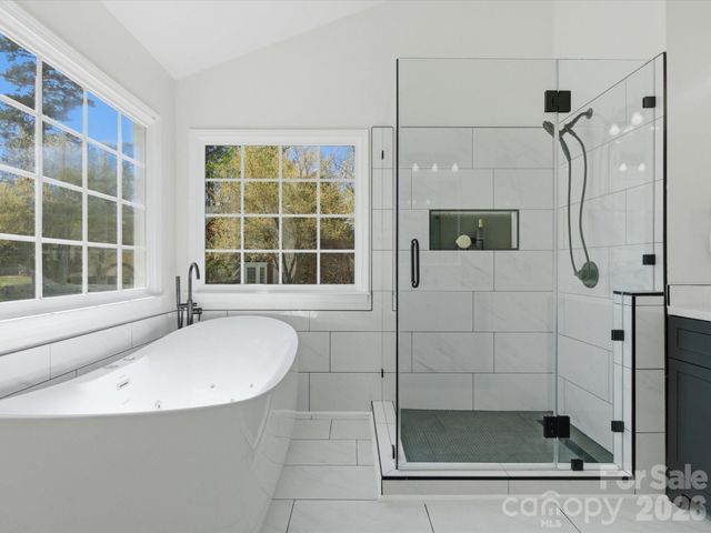 7702 Harrington Woods Road, Charlotte, NC 28269