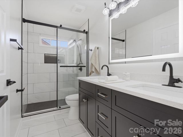 7702 Harrington Woods Road, Charlotte, NC 28269