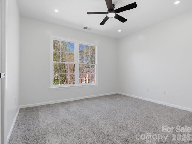 7702 Harrington Woods Road, Charlotte, NC 28269