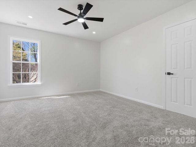 7702 Harrington Woods Road, Charlotte, NC 28269