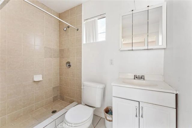 272 S Burlington, Los Angeles, CA 90057