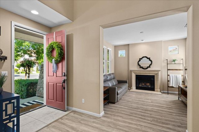 474 N Orinda Ct, Tracy, CA 95391