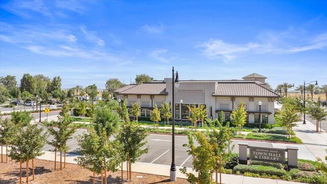 474 N Orinda Ct, Tracy, CA 95391