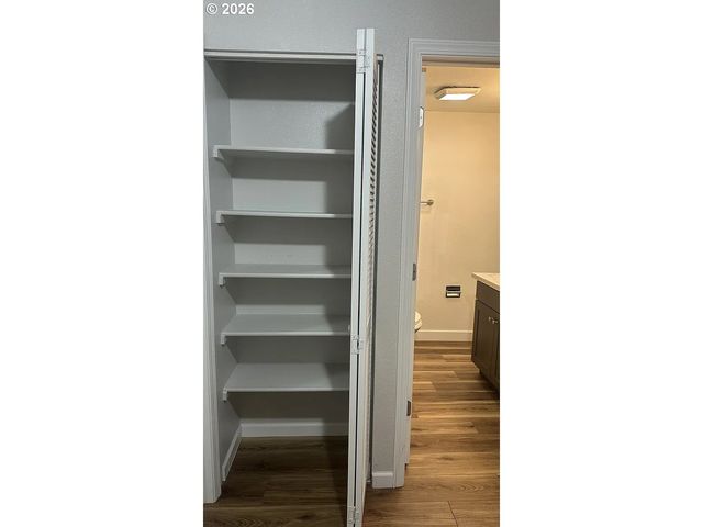 12369 Sw WALNUT St, Portland, OR 97223