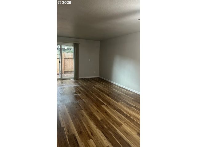 12369 Sw WALNUT St, Portland, OR 97223