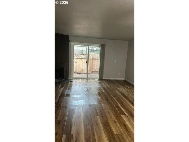 12369 Sw WALNUT St, Portland, OR 97223
