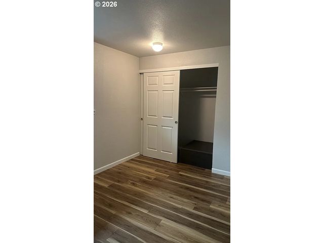 12369 Sw WALNUT St, Portland, OR 97223