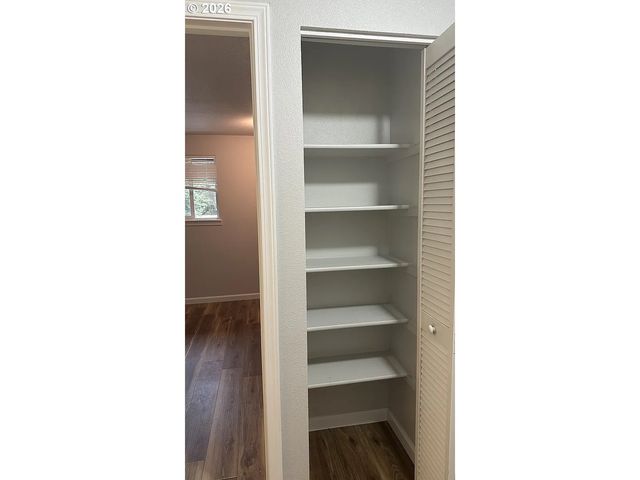 12369 Sw WALNUT St, Portland, OR 97223