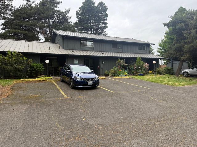 12369 Sw WALNUT St, Portland, OR 97223