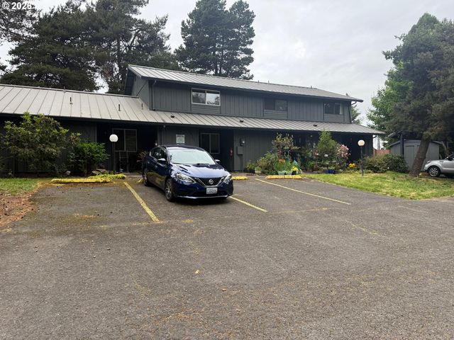 12369 Sw WALNUT St, Portland, OR 97223