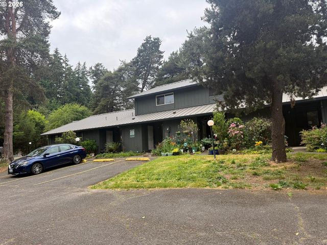 12369 Sw WALNUT St, Portland, OR 97223