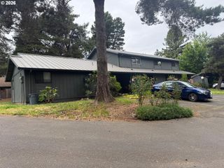 12369 Sw WALNUT St, Portland, OR 97223