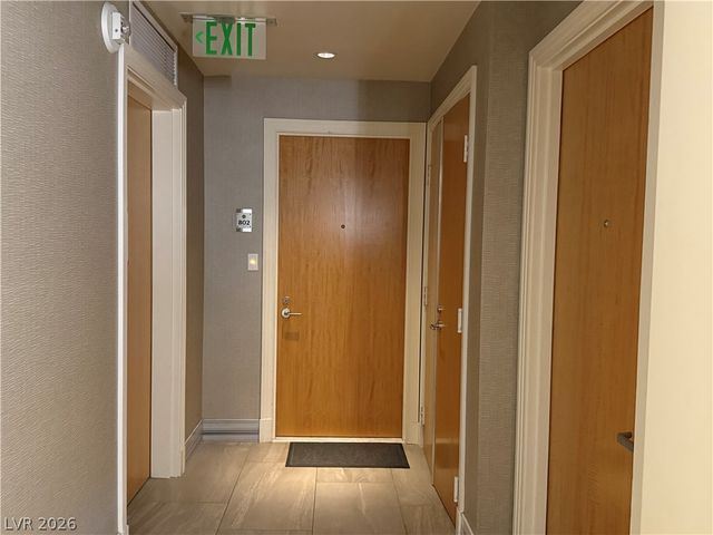 322 Karen Avenue 802, Las Vegas, NV 89109