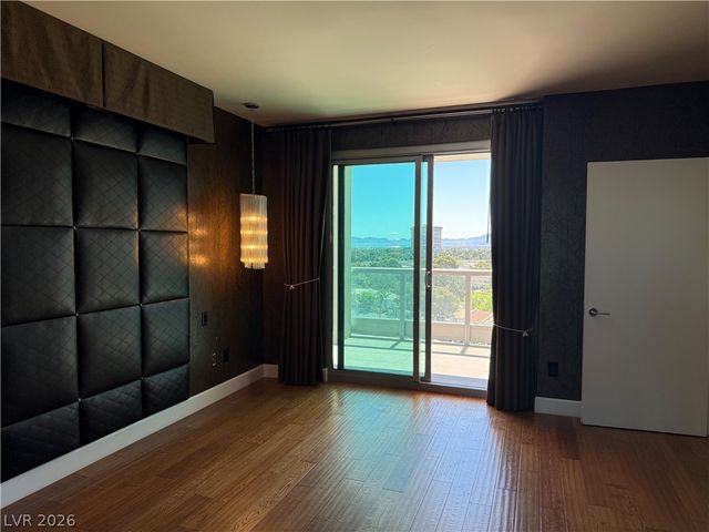 322 Karen Avenue 802, Las Vegas, NV 89109