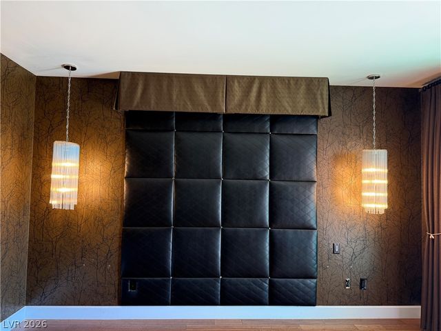 322 Karen Avenue 802, Las Vegas, NV 89109