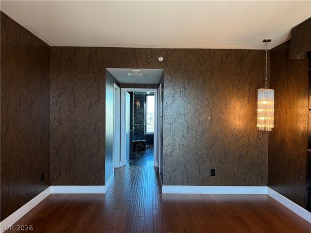 322 Karen Avenue 802, Las Vegas, NV 89109