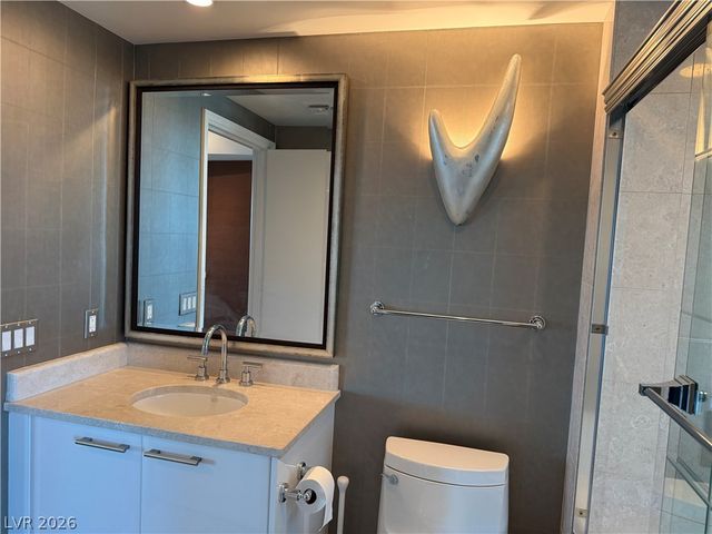 322 Karen Avenue 802, Las Vegas, NV 89109