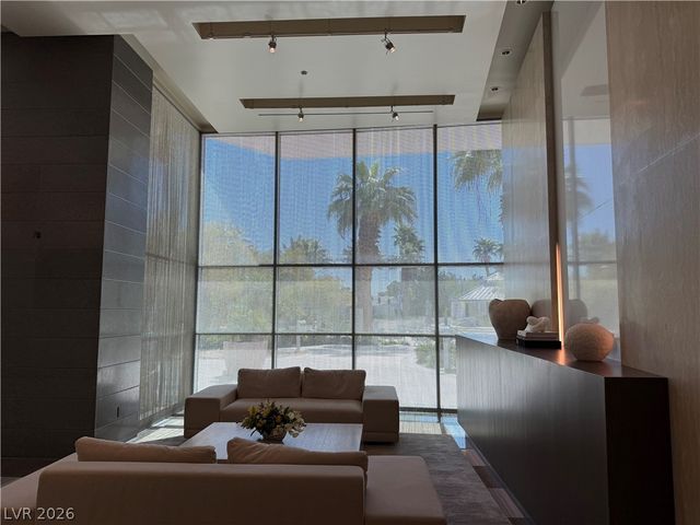 322 Karen Avenue 802, Las Vegas, NV 89109