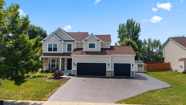 1977 Twin Flower Circle, Grove City, OH 43123