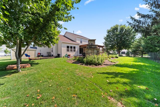 1977 Twin Flower Circle, Grove City, OH 43123