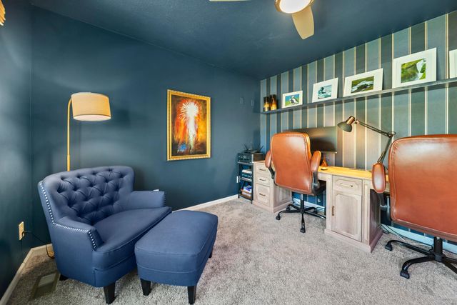 1977 Twin Flower Circle, Grove City, OH 43123
