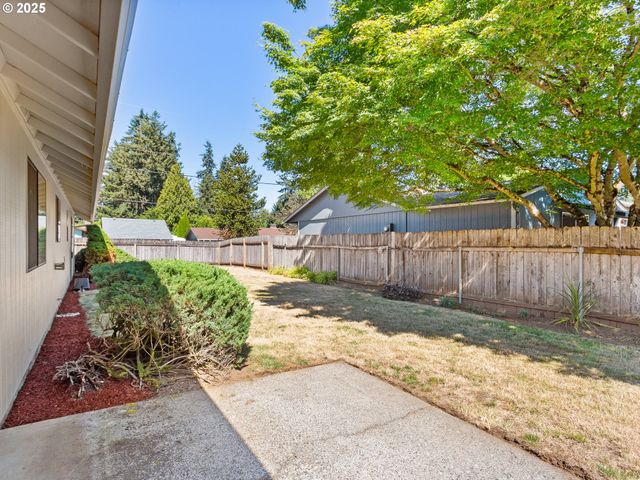 12406 Ne 37TH St, Vancouver, WA 98682