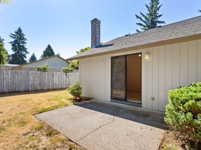 12406 Ne 37TH St, Vancouver, WA 98682