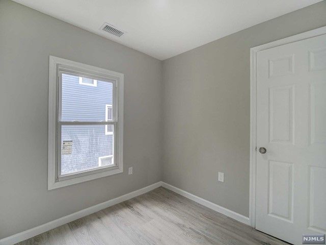 22-24 Pine Grove Terrace, Newark, NJ 07106