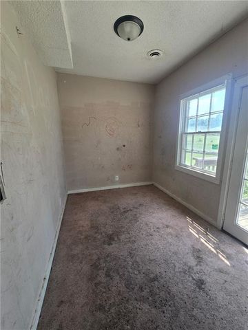809 W Lexington Street, Richmond, MO 64085