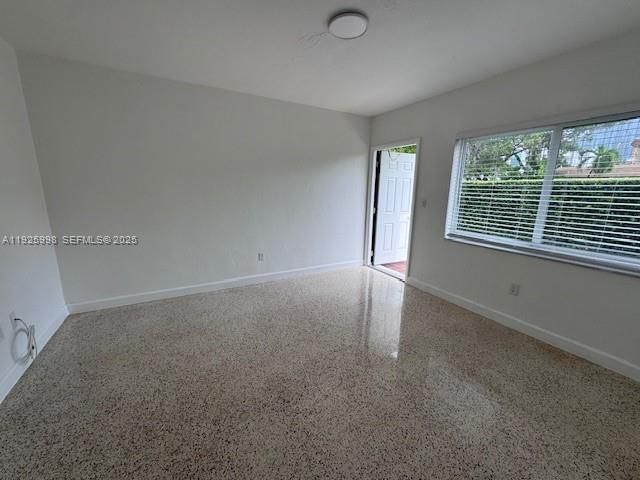 900 SW 5th Ave 4, Miami, FL 33130