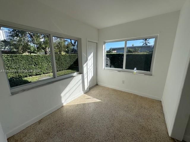 900 SW 5th Ave 4, Miami, FL 33130