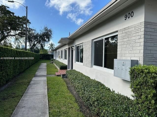 900 SW 5th Ave 4, Miami, FL 33130