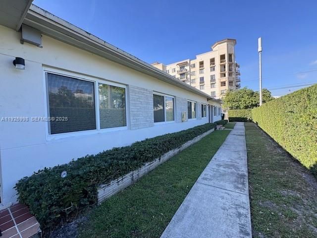 900 SW 5th Ave 4, Miami, FL 33130