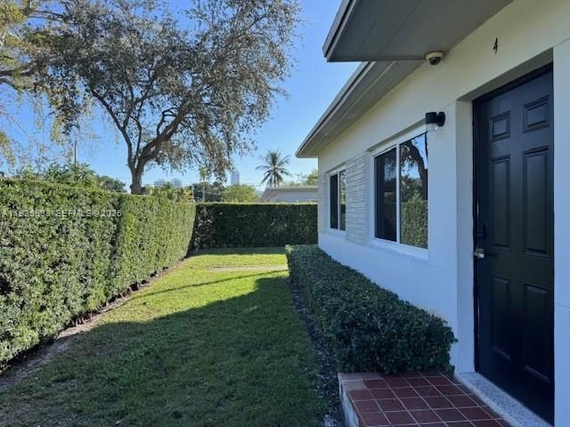 900 SW 5th Ave 4, Miami, FL 33130