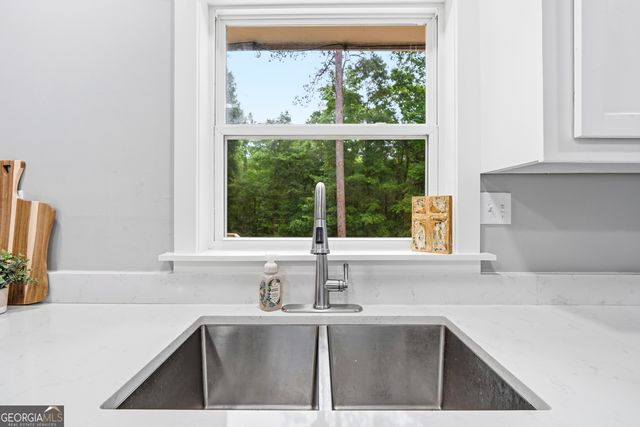 174 Sandra Drive, Gray, GA 31032