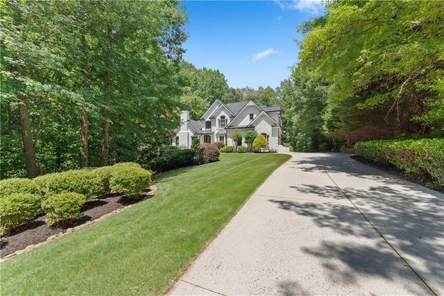 293 Oak Forest Drive, Dawsonville, GA 30534