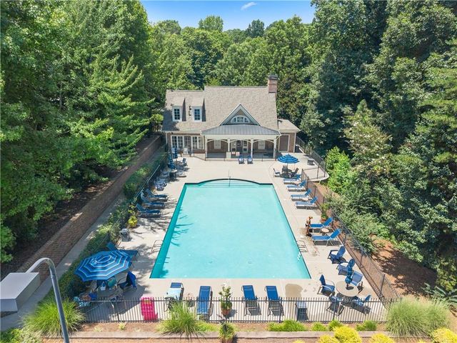 293 Oak Forest Drive, Dawsonville, GA 30534