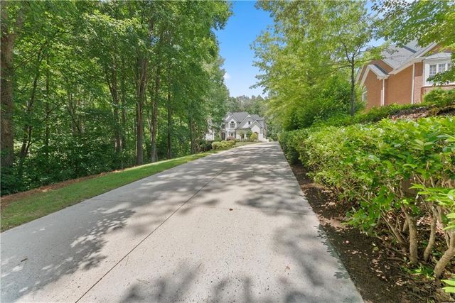 293 Oak Forest Drive, Dawsonville, GA 30534