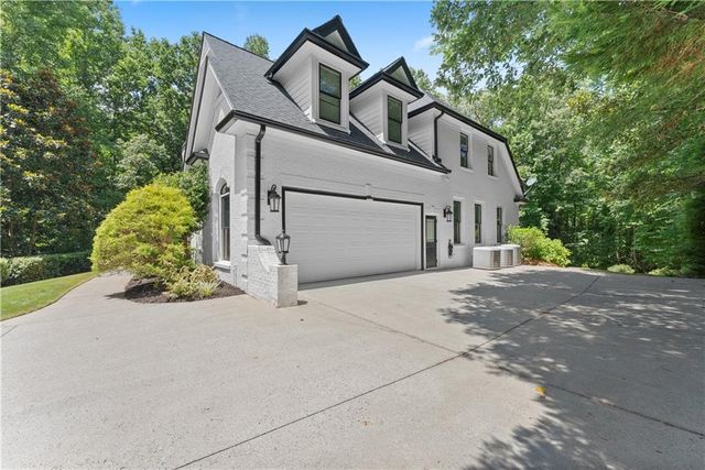 293 Oak Forest Drive, Dawsonville, GA 30534